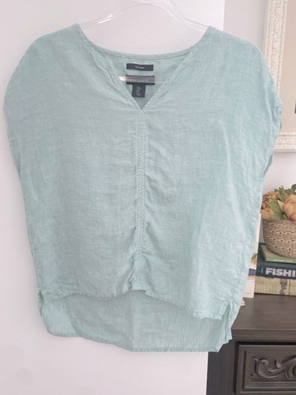 Tahari Womens Linen Blouse Size small Beach Coastal excellent condition